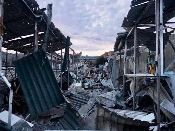 Російські окупанти скерували ракету по середмістю Дніпра, є поранений