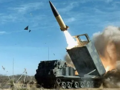 WSJ: Україна попросила у США ракети з радіусом дії до 300 км