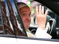 Папа Римский прибыл в Казахстан, отказавшись от поездки в Украину