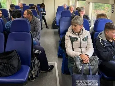 "Повний вагон пасажирів": до деокупованої Балаклії вирушив перший рейс