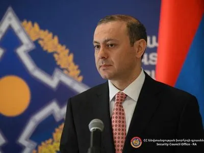 Секретар Ради безпеки Вірменії повідомив про досягнення домовленості щодо припинення вогню з Азербайджаном