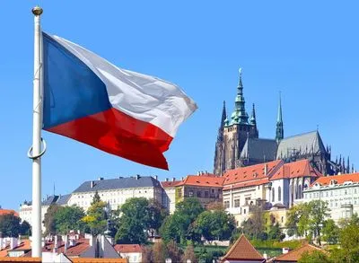 Более 100 тысяч украинцев нашли работу в Чехии