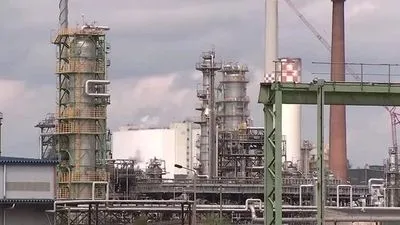 Германия поглотила дочернюю компанию "Роснефти" для обеспечения поставок топлива