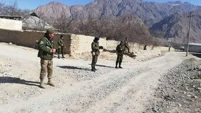 Кыргызстан объявил чрезвычайное положение в Баткенской области, граничащей с Таджикистаном