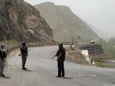 Несмотря на соглашения о прекращении огня киргизские солдаты все равно обстреливают города Таджикистана