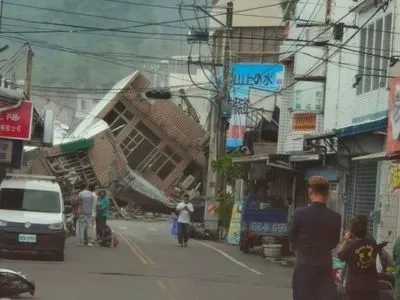 Тайвань постраждав від другого за добу потужного землетрусу