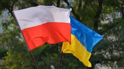Выбирают ее для жизни: украинцы рассказали, насколько им нравится Польша