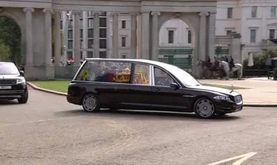 Похороны Елизаветы II: процессия отправилась в Виндзор