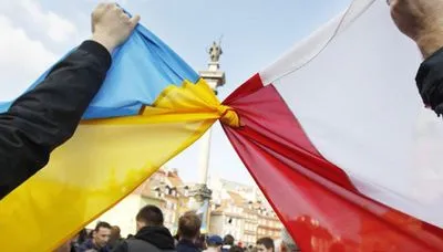 Сколько Польша потратила средств на нужды украинских беженцев: ответ