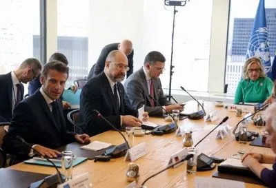 Шмыгаль с Макроном и гендиректором МАГАТЭ обсудили порядок демилитаризации ЗАЭС