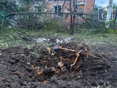Сумская область: по Мирополью прилетело 9 мин от россиян, на одном из дворов убило кур осколками