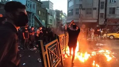 По меньшей мере 31 человек погиб во время разгона протестов в Иране