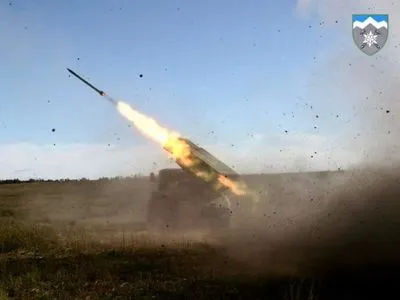 Потери врага уточняются: украинские военные ударили по 4 складам боеприпасов и 10 районам сосредоточения живой силы