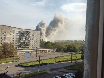 На Луганщине много "хлопка": горит "избирательный участок" и взлетают в воздух вражеские склады