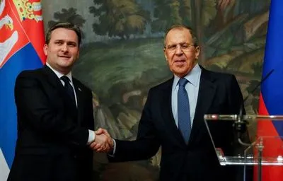 ЕС осудил решение Сербии проводить регулярные внешнеполитические консультации с россией