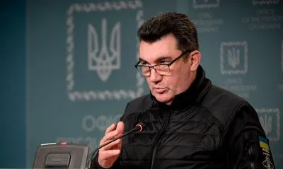 Данілов розповів, що Україна готова обговорювати з рф: радить кремлю не зволікати з цим