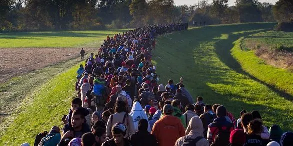 Чехи відновлять прикордонний контроль через нову хвилю мігрантів