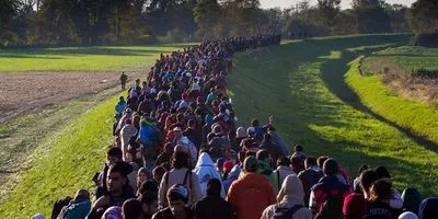 Чехи возобновят пограничный контроль из-за новой волны мигрантов
