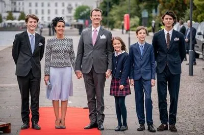 Королева Данії позбавила чотирьох онуків королівських титулів