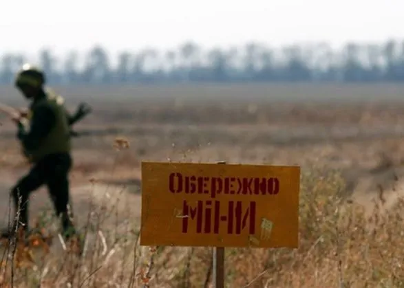 116 км дорог и 600 гектаров: в МВД рассказали о разминировании Харьковской области
