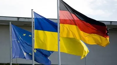 Более миллиона украинцев получили статус беженца в Германии