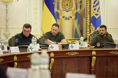 Дети и родственники путина и окружения, российские олигархи и марионетки кремля: Украина ввела санкции против более 3600 человек