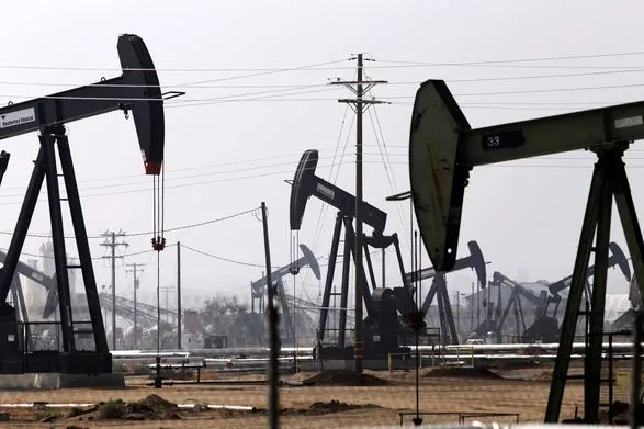 Saudi Aramco повысила цены на нефть на ноябрь для США и снизила для Европы - Bloomberg