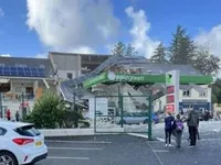 Вибух на АЗС в Ірландії: пошкоджено навколишню будівлю, є загиблі