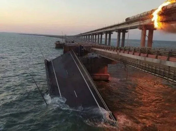 Не в пользу россии: британская разведка назвала последствия взрыва на крымском мосту
