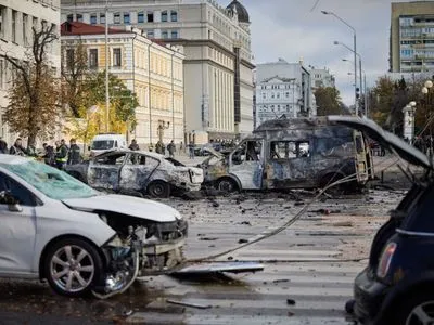 Зеленський показав наслідки ударів по Києву та назвав єдиний фундамент безпеки