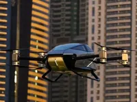 Китайский "летающий автомобиль" показали публике в Дубае