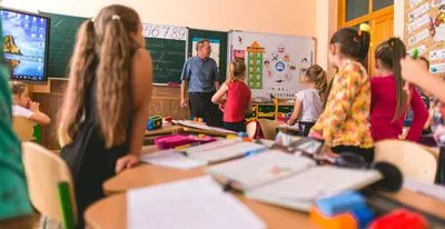 У школах Польщі навчається близько 200 тис. дітей з України