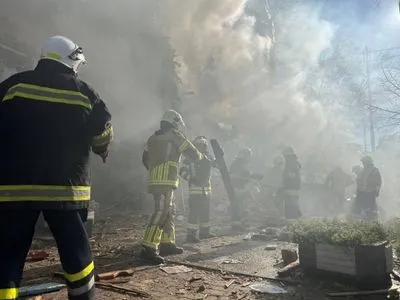 Атака дронів на Київ: пожежу на критичній інфраструктурі загасили