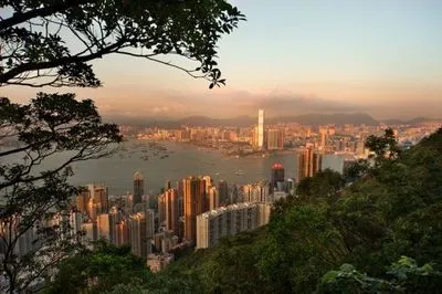 Гонконг предлагает новую визу для привлечения талантов