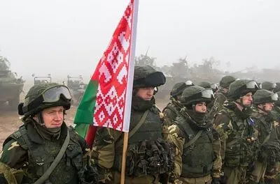 У білорусі продовжили військові навчання до кінця жовтня