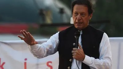 Колишнього прем'єр-міністра Пакистану Хана усунули від виборів на п'ять років