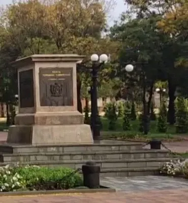 Окупанти "евакуювали" з Херсона пам’ятник Потьомкіну