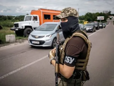 Депутата від ОПЗЖ та банкіра затримали за схеми втечі призовників за кордон - СБУ