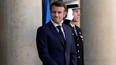 Президент Франції обіцяє підвищити пенсійний вік із 62 до 65 років