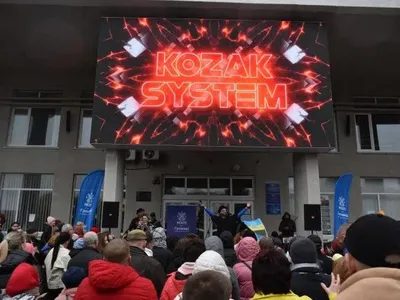 "На концертах люди чувствуют себя единой семьей": солист Kozak System рассказал о туре "Пой ради победы"