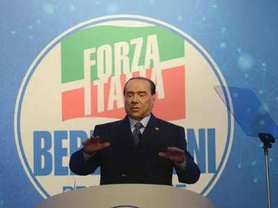 Берлусконі припустив, за яких умов Зеленський сяде за стіл переговорів із росією