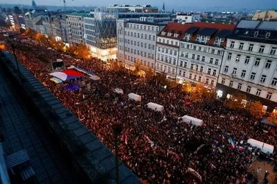 В Праге проходит большой митинг в поддержку Украины