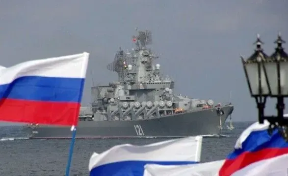 российская армия держит наготове в Черном море 16 "Калибров"