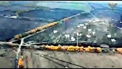 Десантники и авиация феерично уничтожили бронетехнику и оккупантов: показали видео