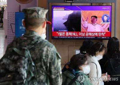 Северная и Южная Кореи впервые "обменялись" запусками ракет у берегов друг друга