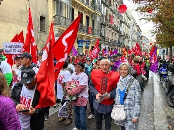 25 тысяч испанцев вышли на улицы столицы из-за роста цен