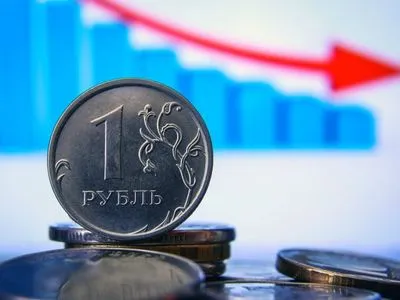 Експерт дав прогноз, коли обвалиться економіка росії