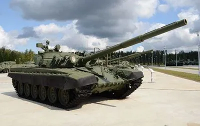 "ЗСУ рухаються вперед і потребують цієї техніки": Зеленський подякував партнерам за танки Т-72