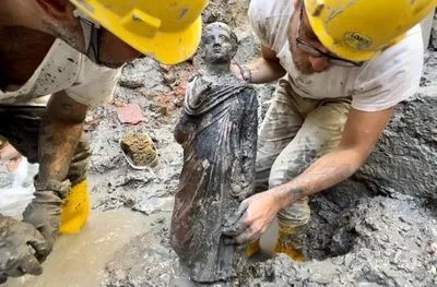 Исключительное открытие: в Тоскане обнаружили 2300-летние бронзовые статуи