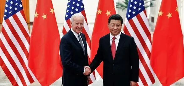 Напередодні очікуваної зустрічі Сі та Байдена Китай заявляє, що обидві країни мають працювати разом
